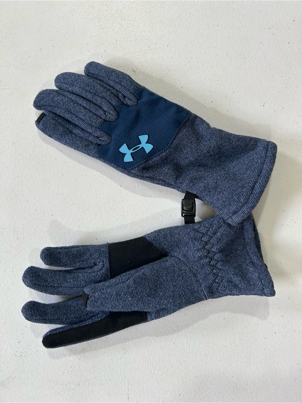 Under Armour Kids Navy Blue Heather Gloves with Light Blue Logo